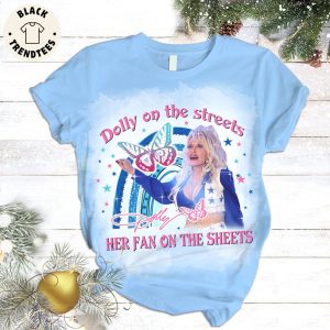 Dolly On The Streets Her Fan On The Sheet Blue Design Pajamas Set
