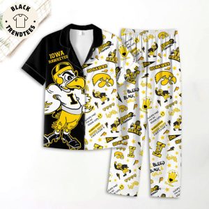 Iowa Hawkeyes Go Hawks Mascot Black White Design Pajamas Set