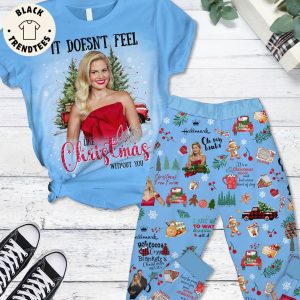 It Doesn’t Feel Like Christmas Without You Blue Design Pajamas Set