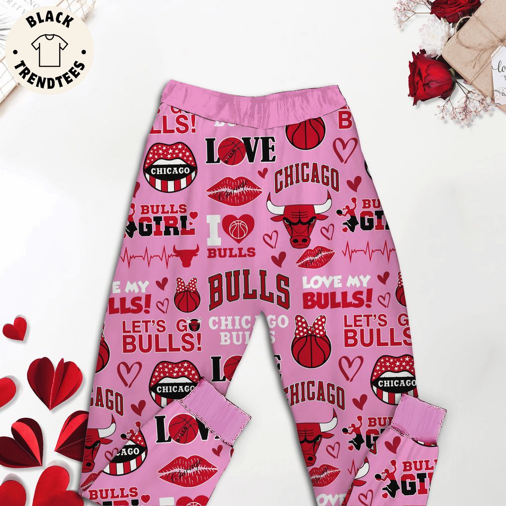 I Love My Bulls Chicago Pink Design Pajamas Set